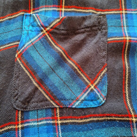 Beachlunchlounge Navy Blue Red White Plaid Button-Up Top - Picture 3 of 7